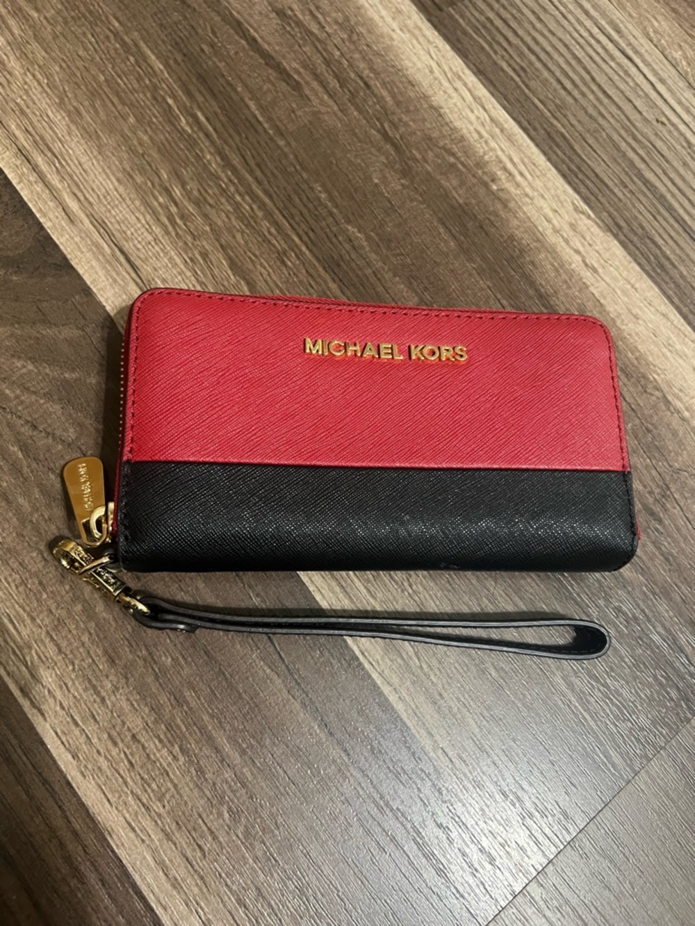 Michael Kors Red & Black Colorblock Saffiano Leather Zip wallet & wristlet